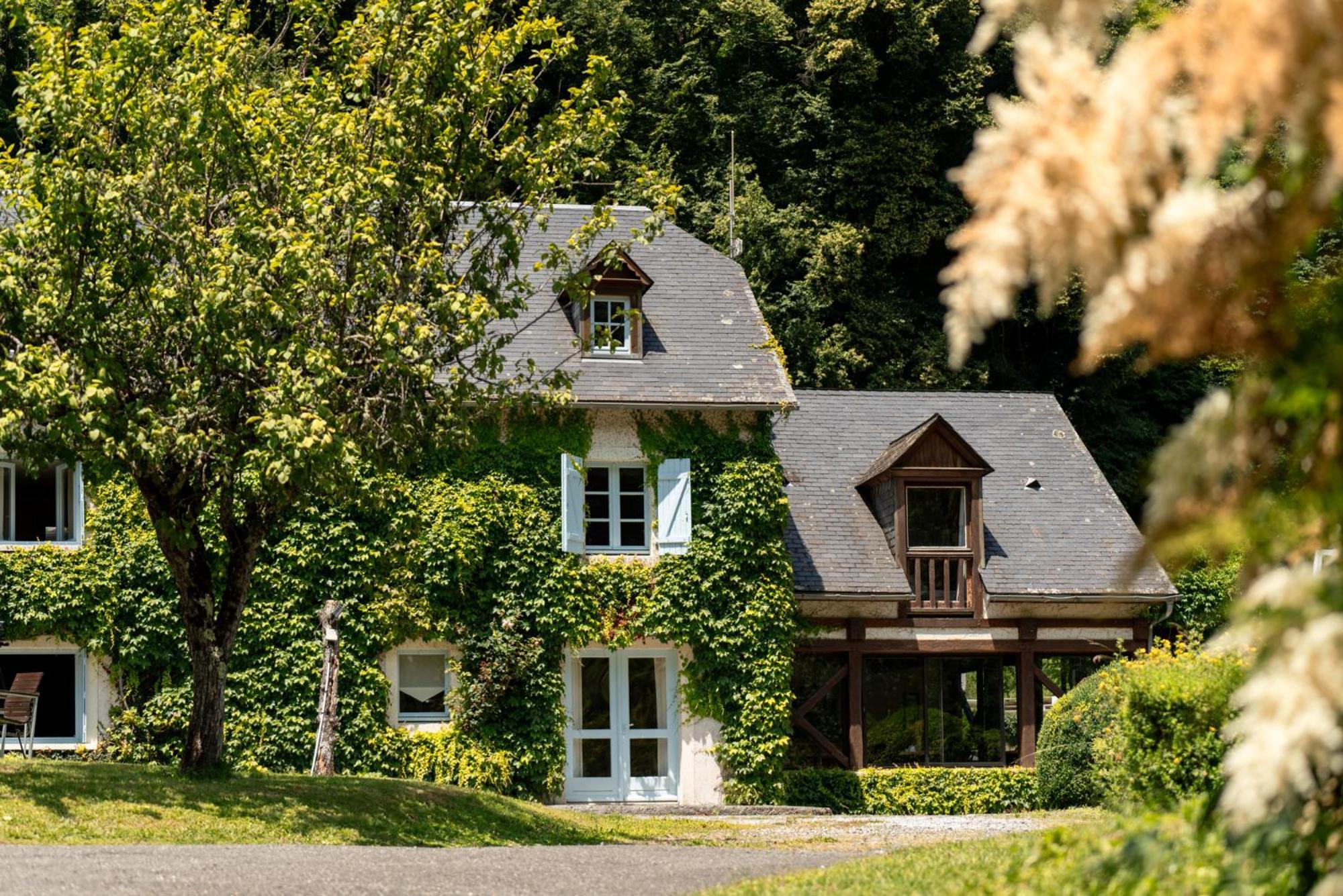 Отель Domaine De Ramonjuan Баньер-де-Бигор Экстерьер фото